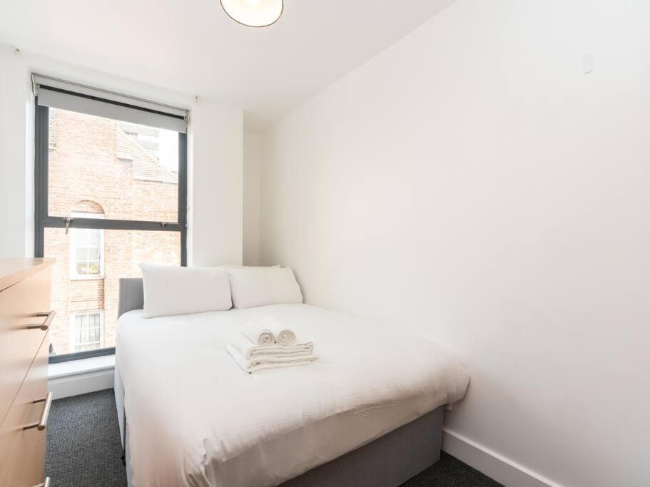 Апартаменты Bright & Modern 2-bed In Vibrant East *
